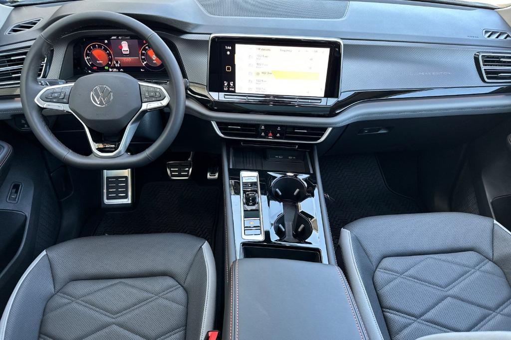 new 2025 Volkswagen Atlas car, priced at $46,084