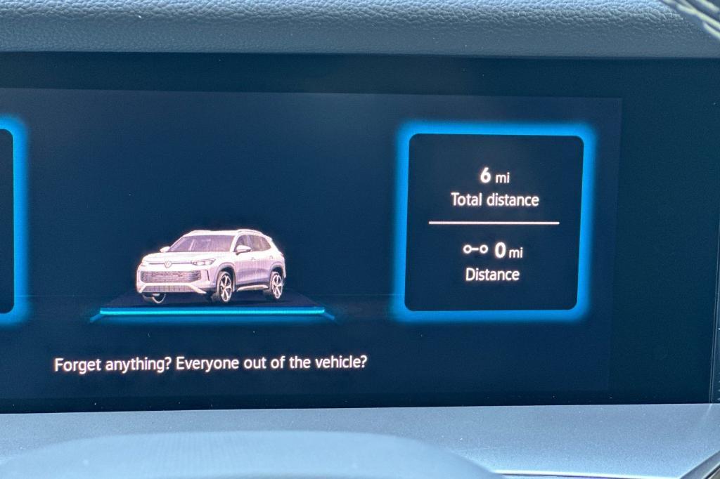 new 2025 Volkswagen Tiguan car, priced at $33,274