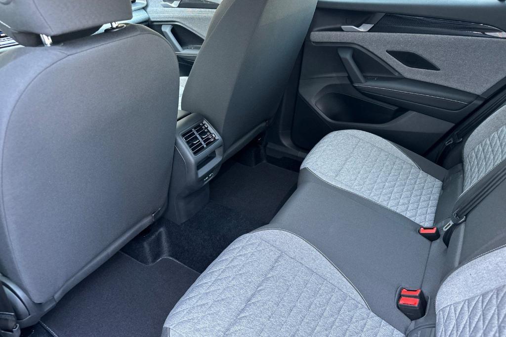 new 2025 Volkswagen Tiguan car, priced at $30,682