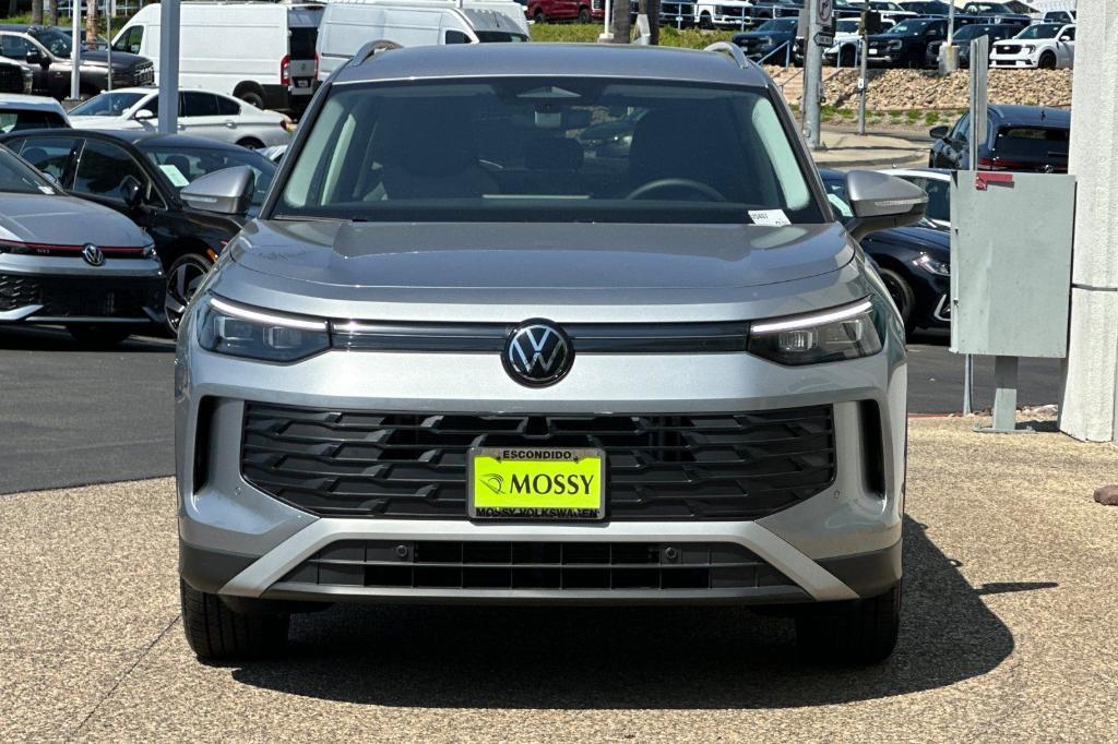 new 2025 Volkswagen Tiguan car, priced at $30,682