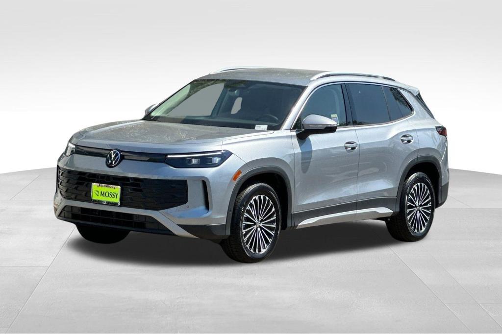 new 2025 Volkswagen Tiguan car, priced at $30,682
