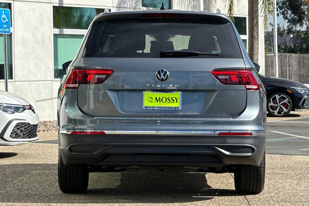 new 2024 Volkswagen Tiguan car, priced at $34,306