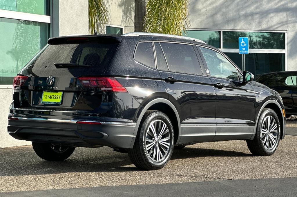 new 2024 Volkswagen Tiguan car, priced at $33,106