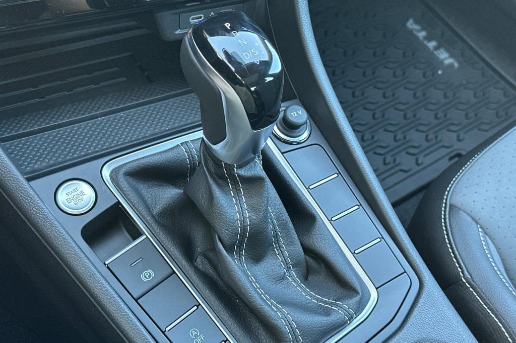 new 2025 Volkswagen Jetta car, priced at $28,669