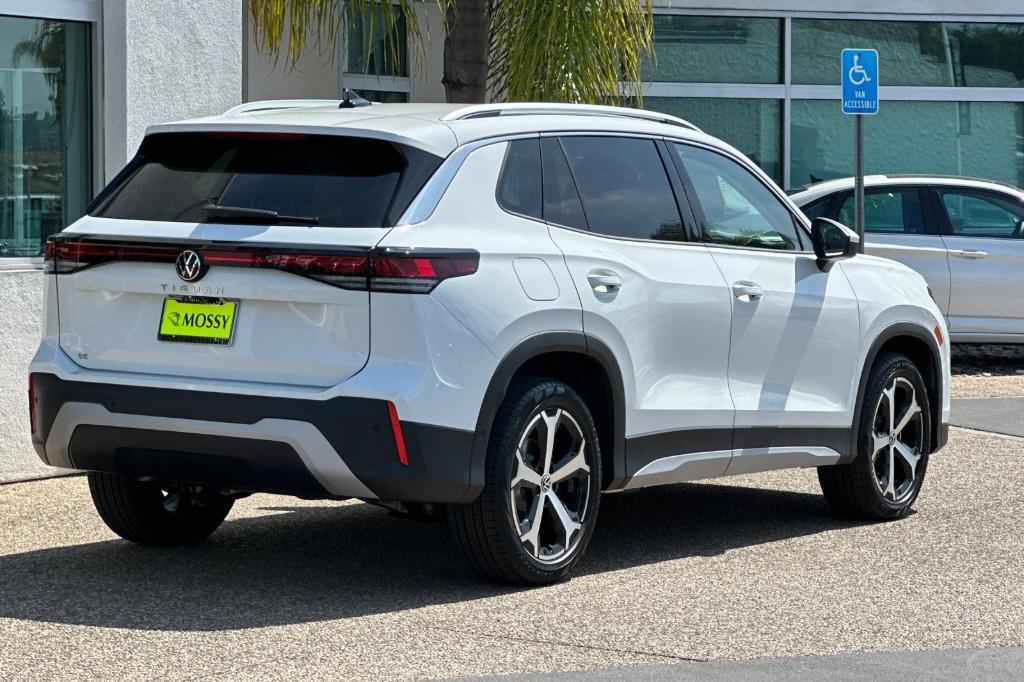 new 2025 Volkswagen Tiguan car, priced at $33,222