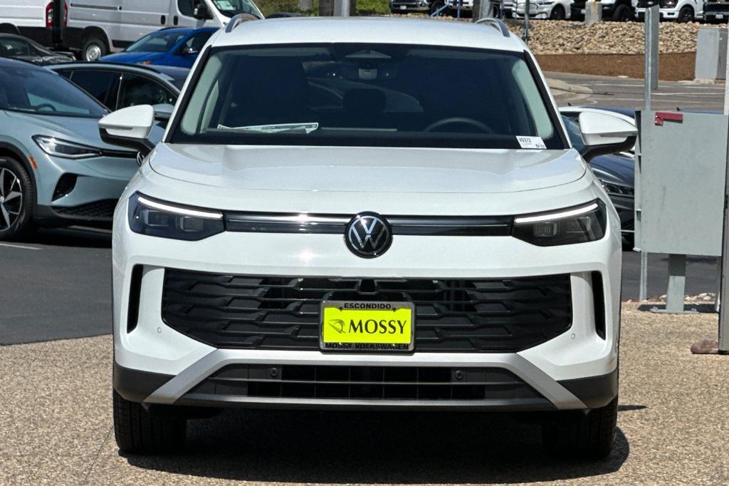 new 2025 Volkswagen Tiguan car, priced at $33,222