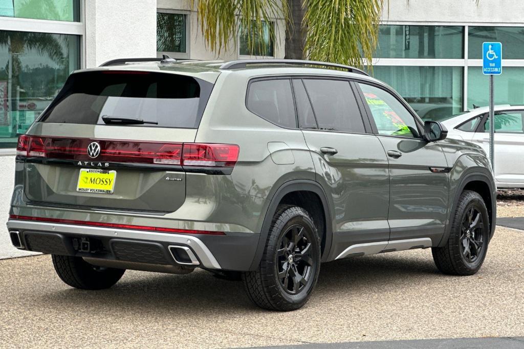 new 2025 Volkswagen Atlas car, priced at $46,084