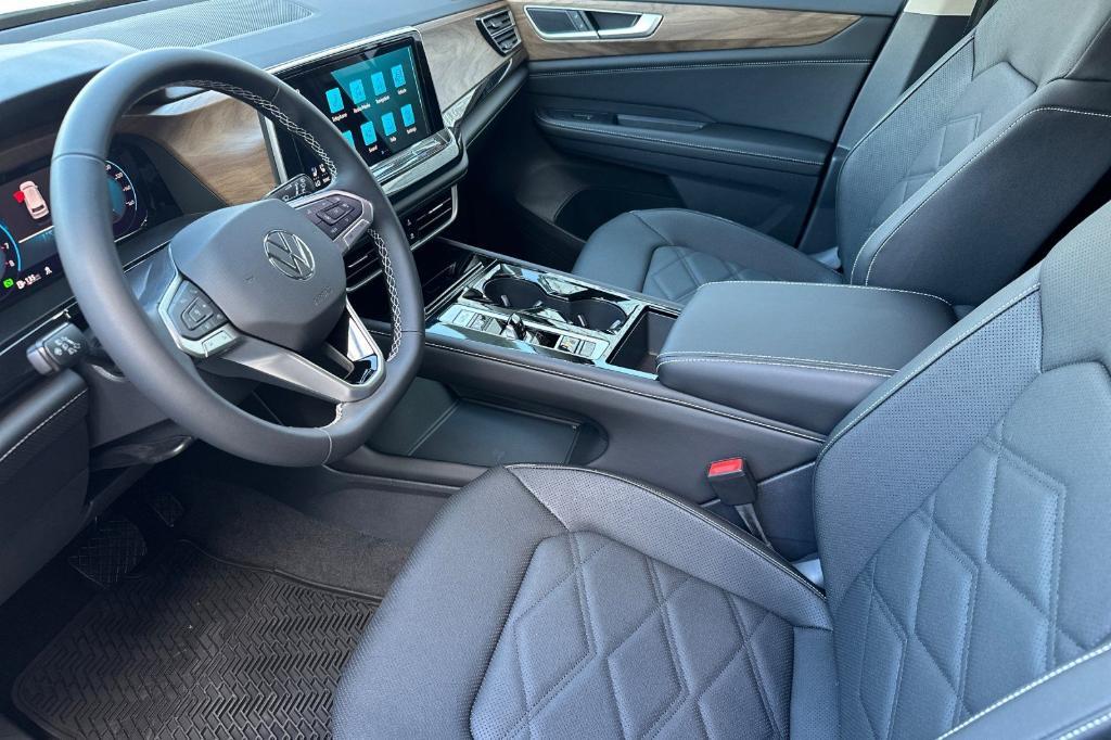new 2026 Volkswagen Atlas car, priced at $47,131