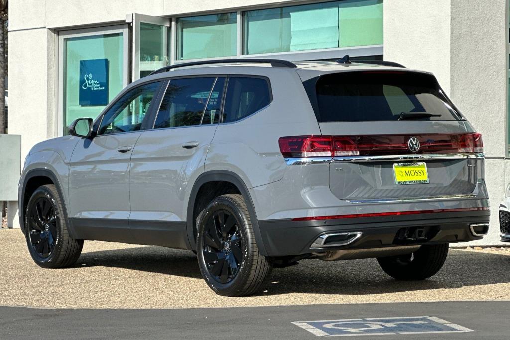 new 2025 Volkswagen Atlas car, priced at $44,940