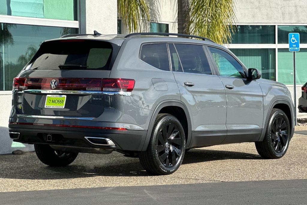 new 2025 Volkswagen Atlas car, priced at $44,940