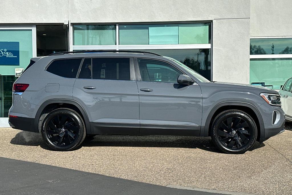 new 2025 Volkswagen Atlas car, priced at $44,940