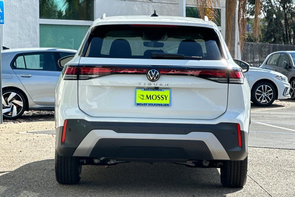 new 2025 Volkswagen Tiguan car, priced at $30,009
