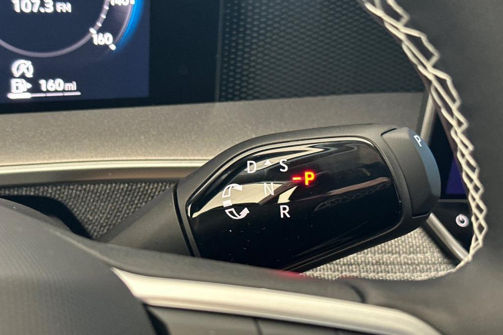 new 2025 Volkswagen Tiguan car, priced at $30,009