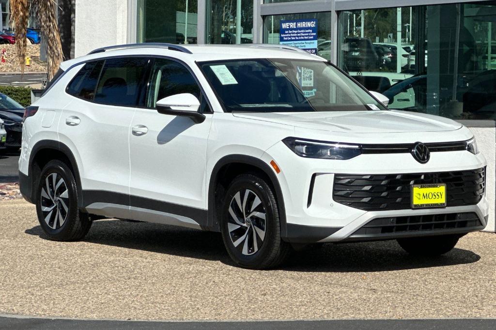 new 2025 Volkswagen Tiguan car, priced at $30,009