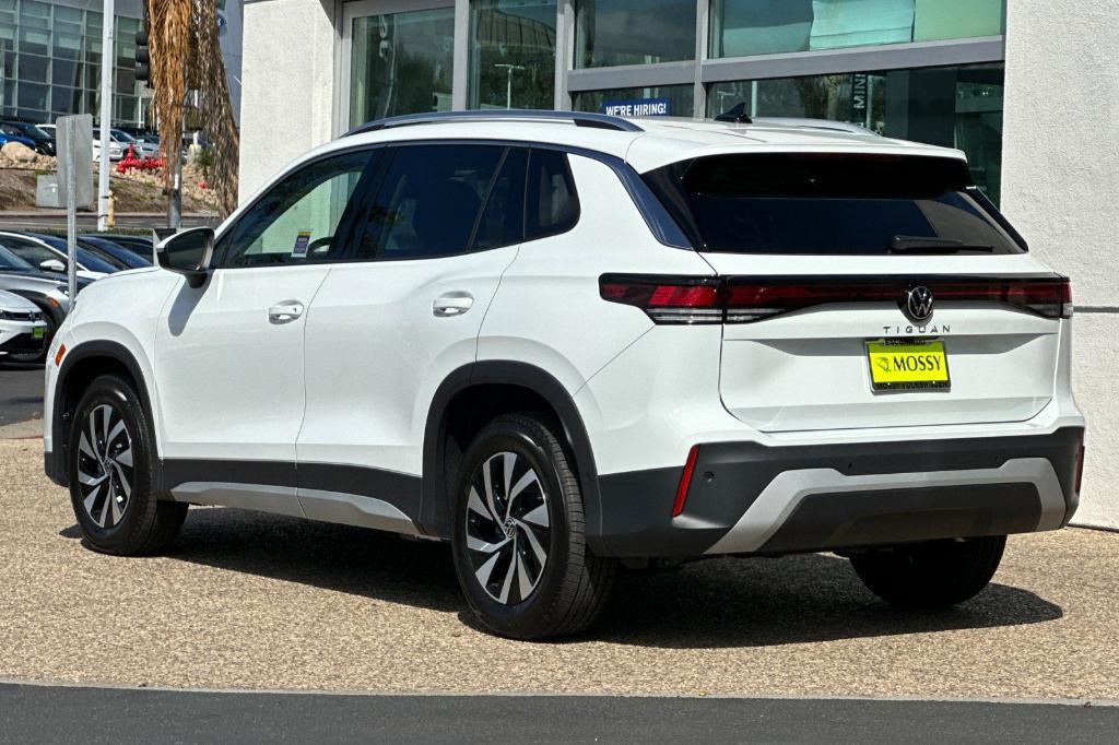 new 2025 Volkswagen Tiguan car, priced at $30,009