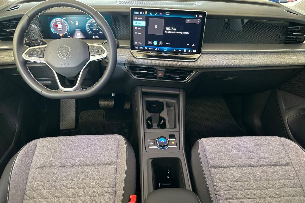 new 2025 Volkswagen Tiguan car, priced at $30,009