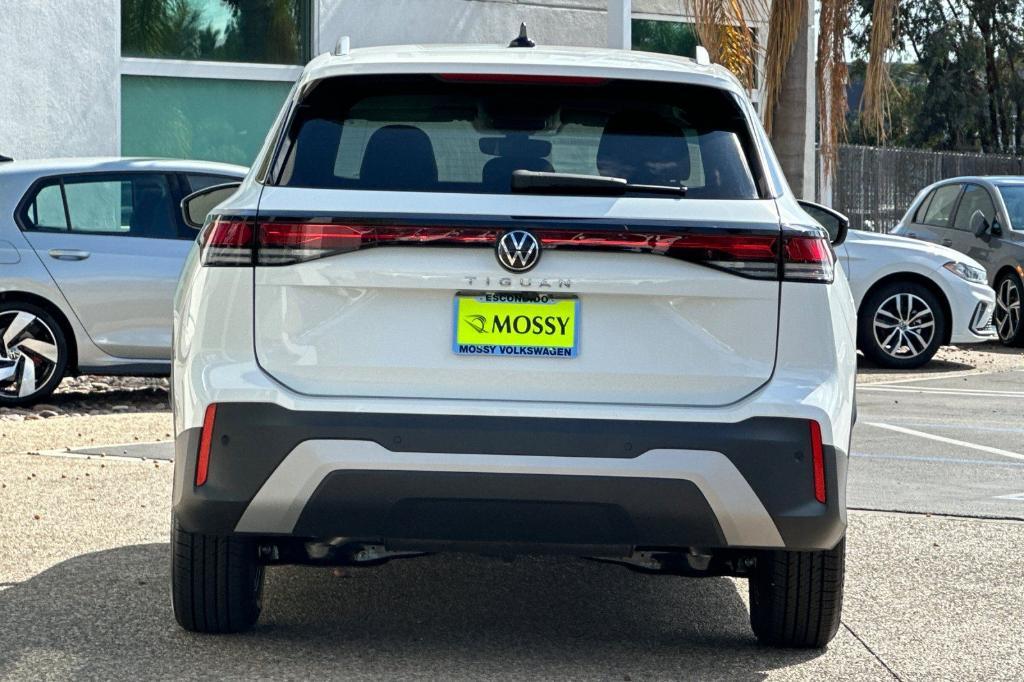 new 2025 Volkswagen Tiguan car, priced at $30,009