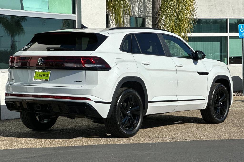 new 2025 Volkswagen Atlas Cross Sport car, priced at $48,533