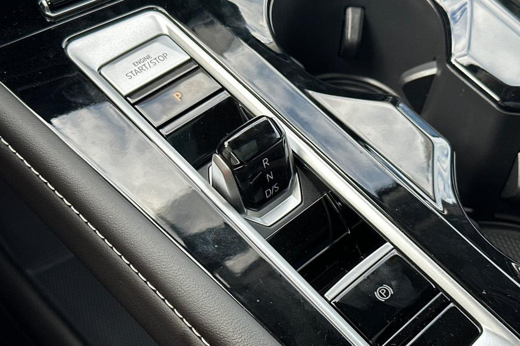 new 2026 Volkswagen Atlas car, priced at $47,032