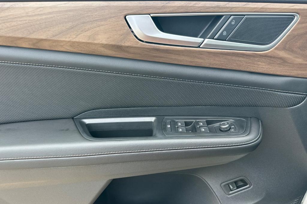 new 2026 Volkswagen Atlas car, priced at $47,032