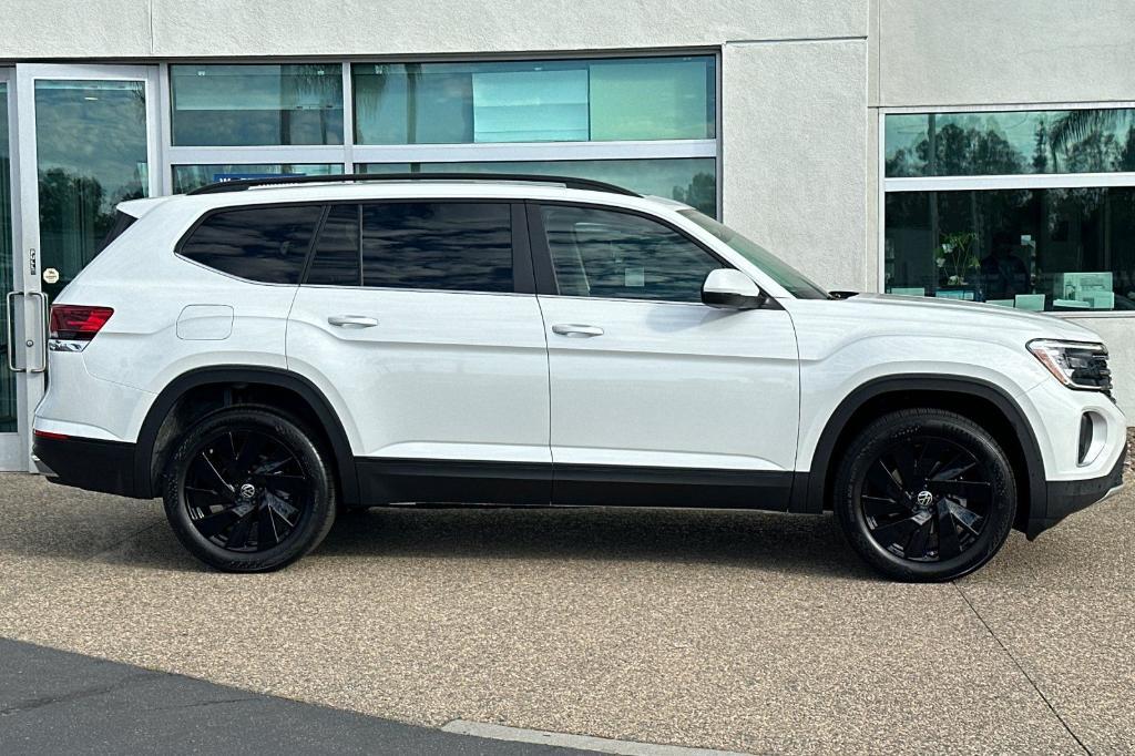 new 2026 Volkswagen Atlas car, priced at $47,032