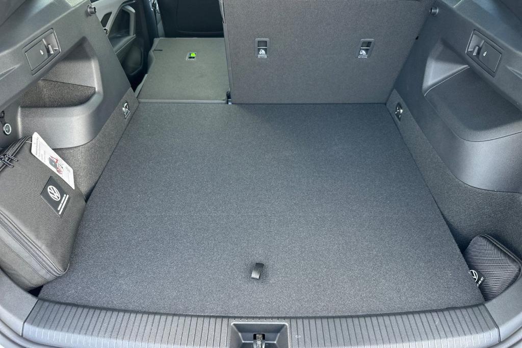 new 2025 Volkswagen Tiguan car, priced at $36,509