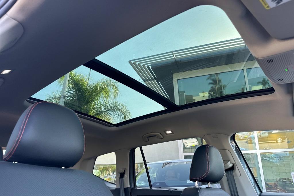 new 2025 Volkswagen Atlas car, priced at $44,314