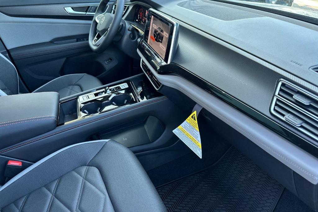 new 2025 Volkswagen Atlas car, priced at $44,314