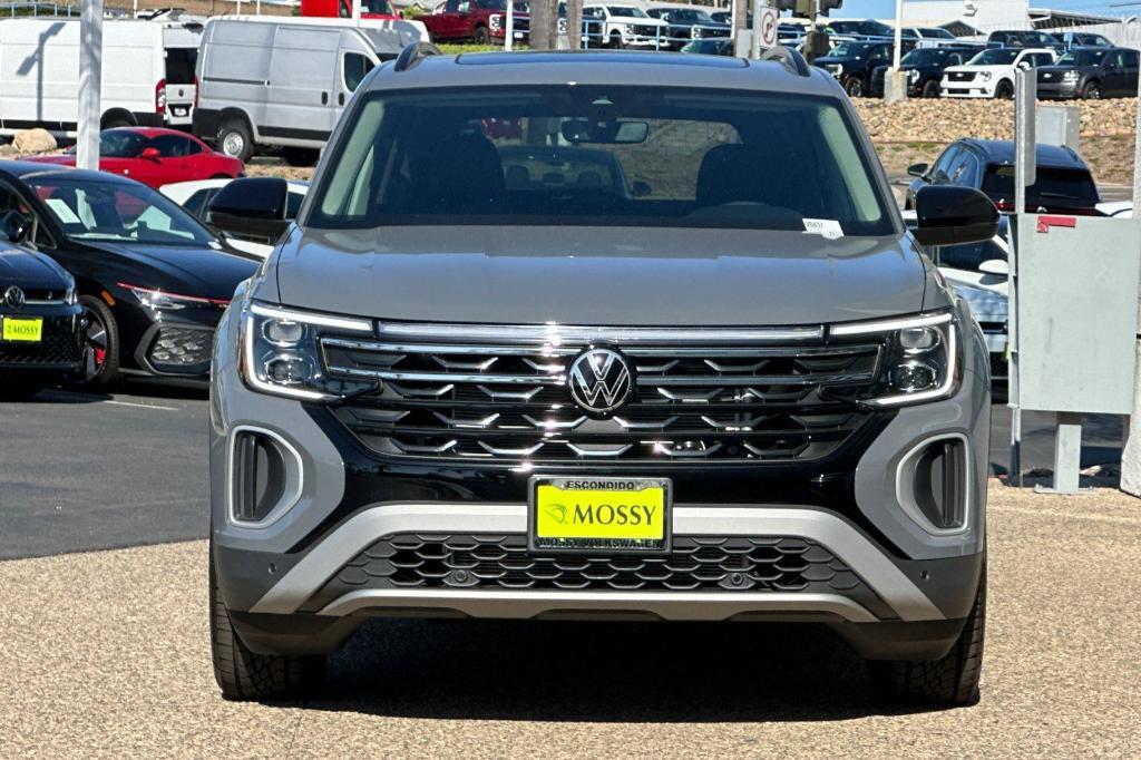 new 2025 Volkswagen Atlas car, priced at $44,314