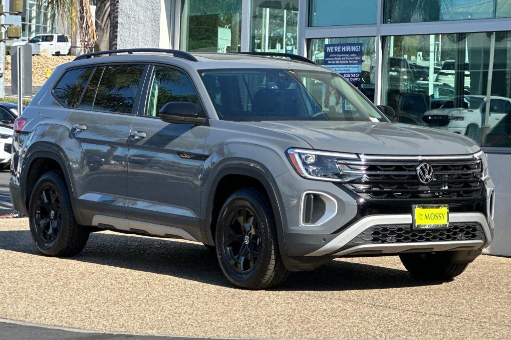 new 2025 Volkswagen Atlas car, priced at $44,314