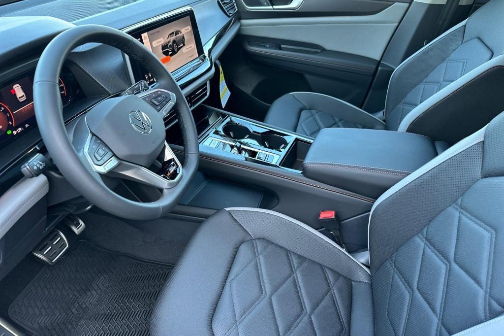 new 2025 Volkswagen Atlas car, priced at $44,314