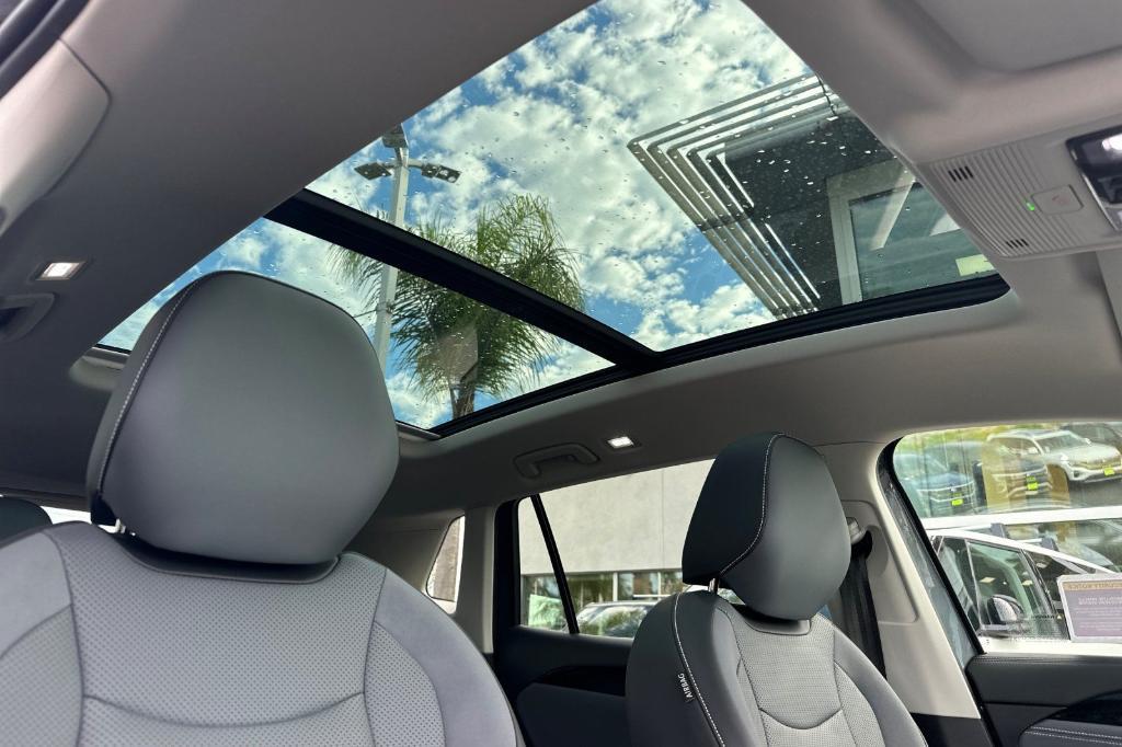 new 2025 Volkswagen Tiguan car, priced at $33,030