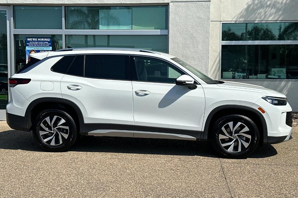 new 2025 Volkswagen Tiguan car, priced at $30,382