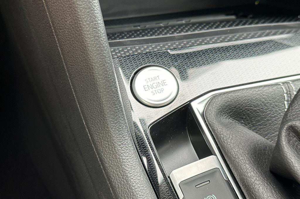 new 2025 Volkswagen Taos car, priced at $29,677