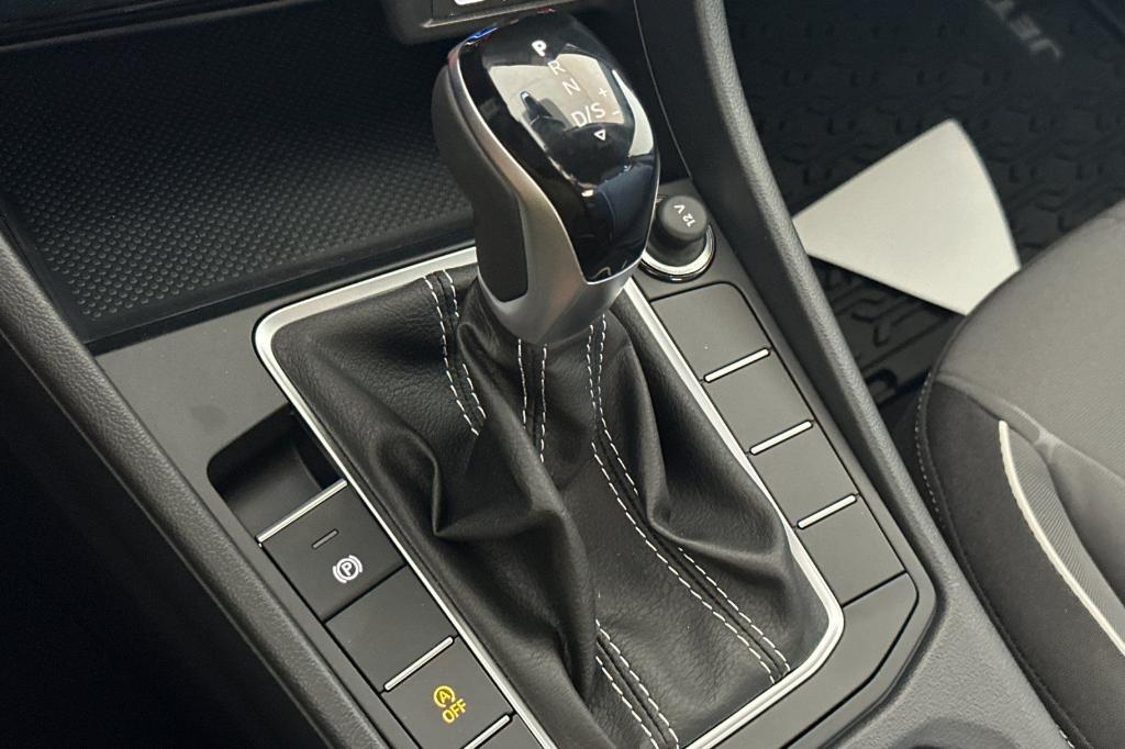 new 2025 Volkswagen Jetta car, priced at $24,467