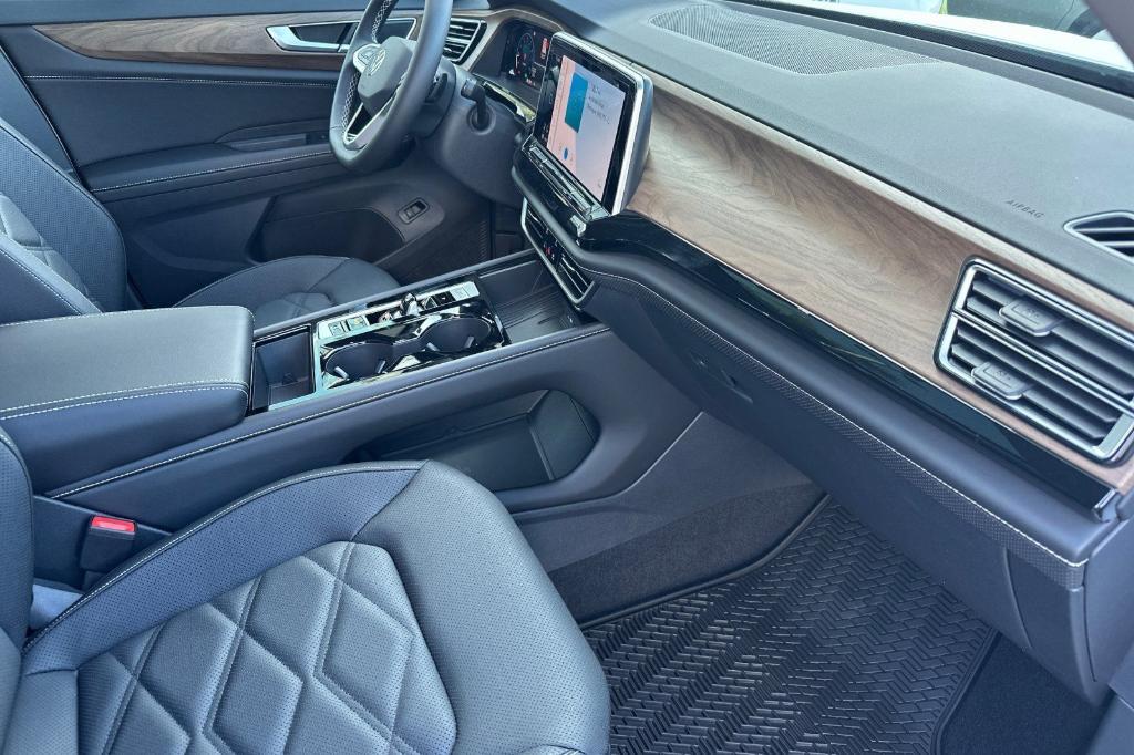 new 2026 Volkswagen Atlas car, priced at $48,449