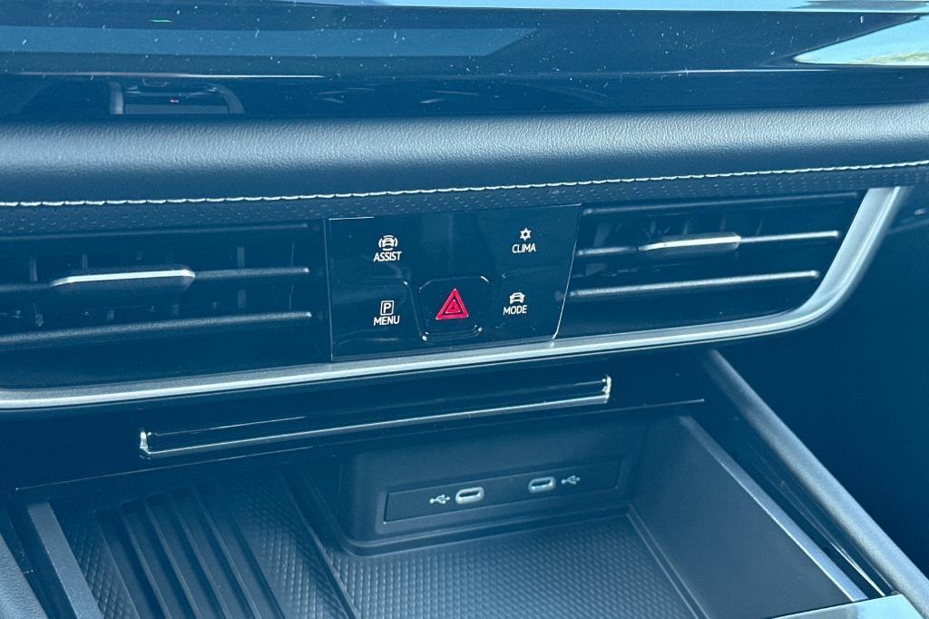 new 2026 Volkswagen Atlas car, priced at $48,449