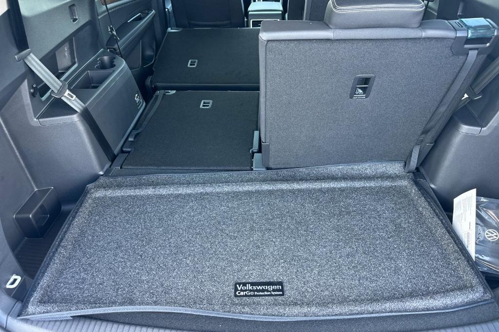 new 2026 Volkswagen Atlas car, priced at $48,449