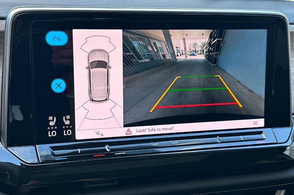 new 2026 Volkswagen Atlas car, priced at $47,195