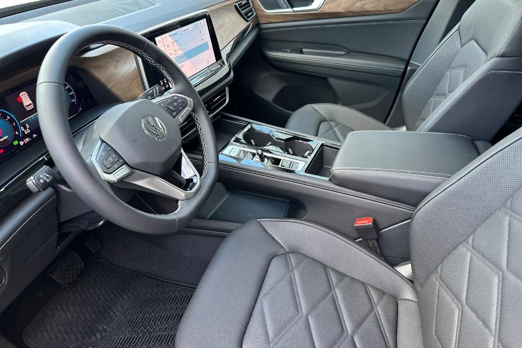 new 2026 Volkswagen Atlas car, priced at $47,195