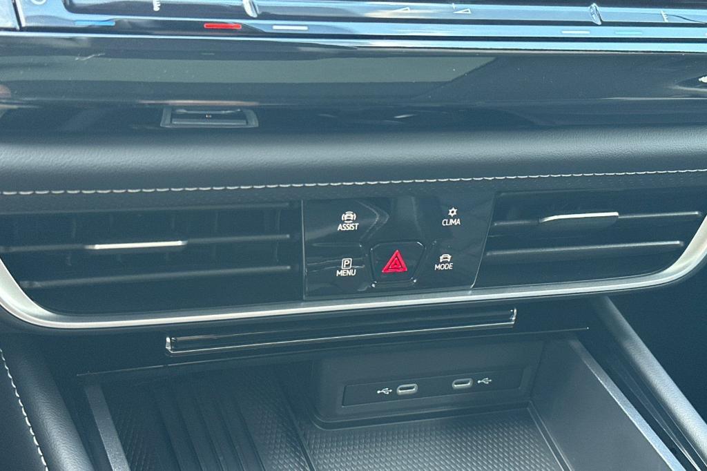 new 2026 Volkswagen Atlas car, priced at $47,195