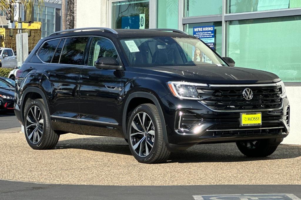 new 2025 Volkswagen Atlas car, priced at $54,148