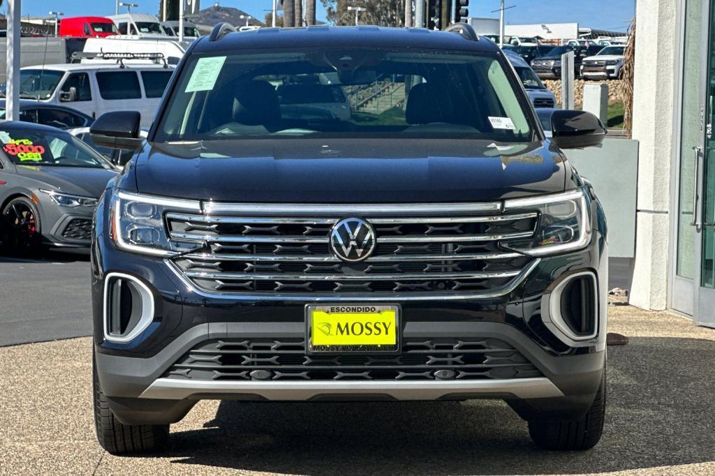 new 2025 Volkswagen Atlas car, priced at $35,729
