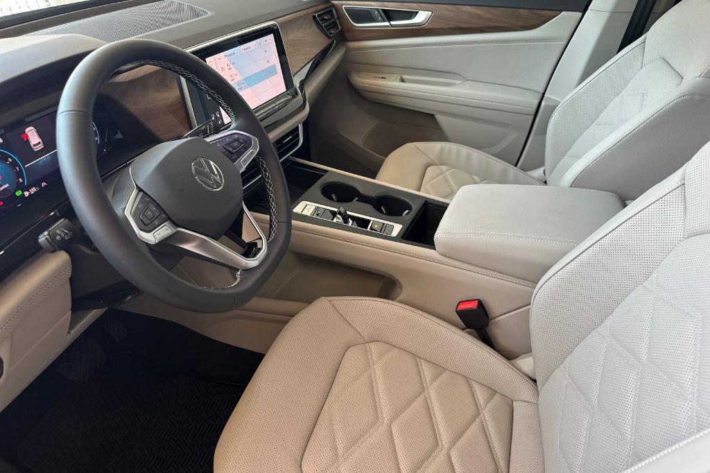 new 2025 Volkswagen Atlas car, priced at $35,729