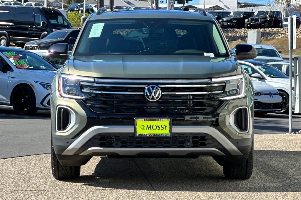 new 2025 Volkswagen Atlas car, priced at $47,759