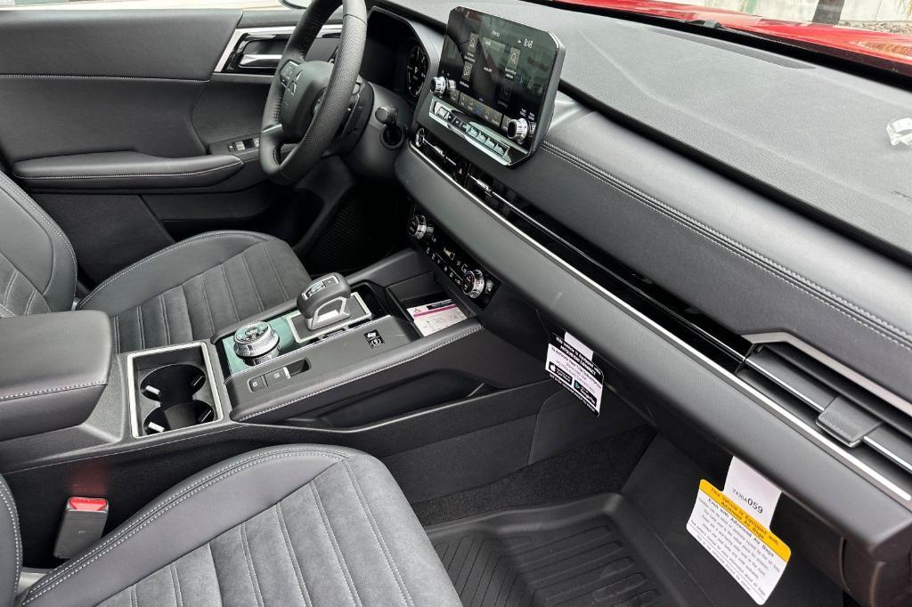 new 2025 Mitsubishi Outlander PHEV car, priced at $43,610