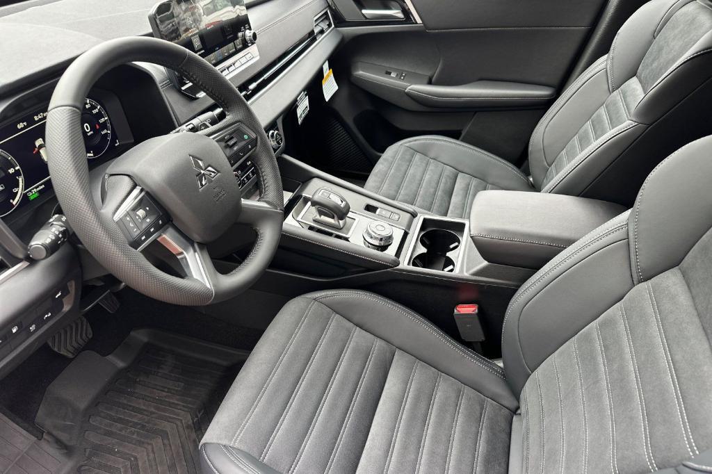 new 2025 Mitsubishi Outlander PHEV car, priced at $43,610