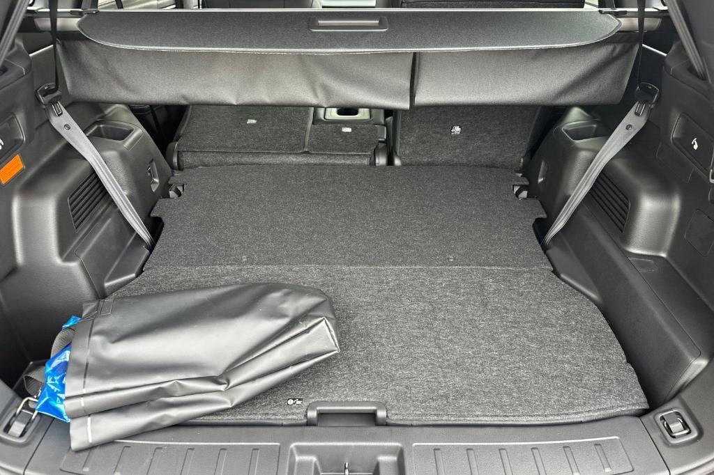 new 2025 Mitsubishi Outlander PHEV car, priced at $43,610