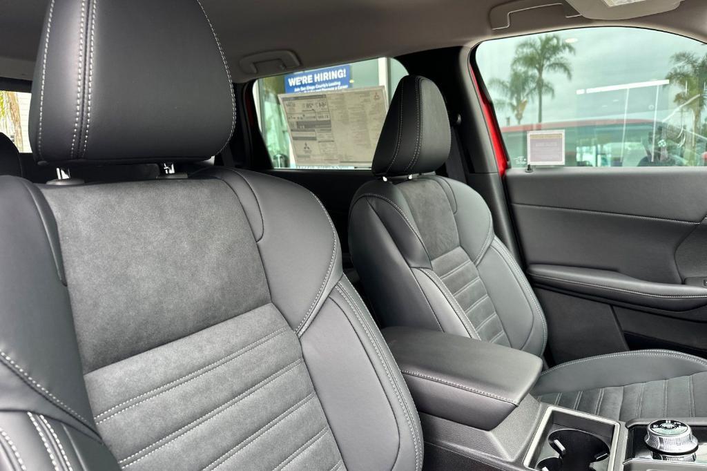 new 2025 Mitsubishi Outlander PHEV car, priced at $43,610