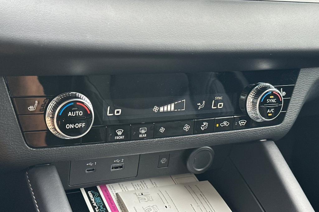 new 2025 Mitsubishi Outlander PHEV car, priced at $43,610